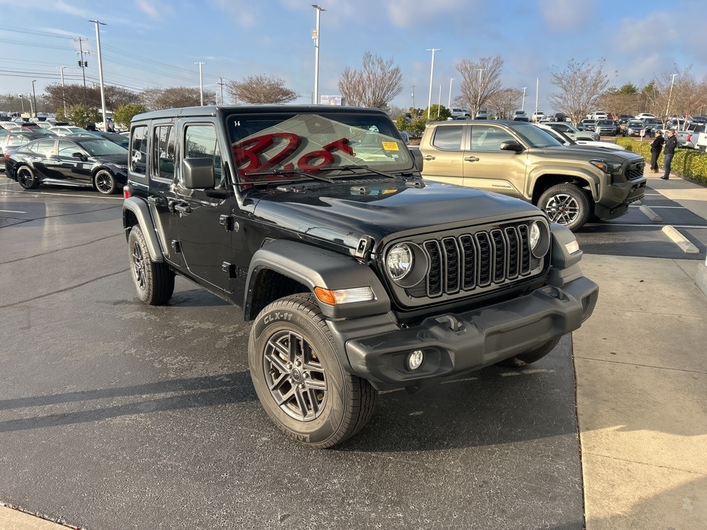 2024 Jeep Wrangler 4-Door Sport S's photo