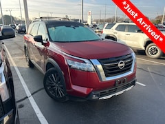 2022 Nissan Pathfinder SL SUV