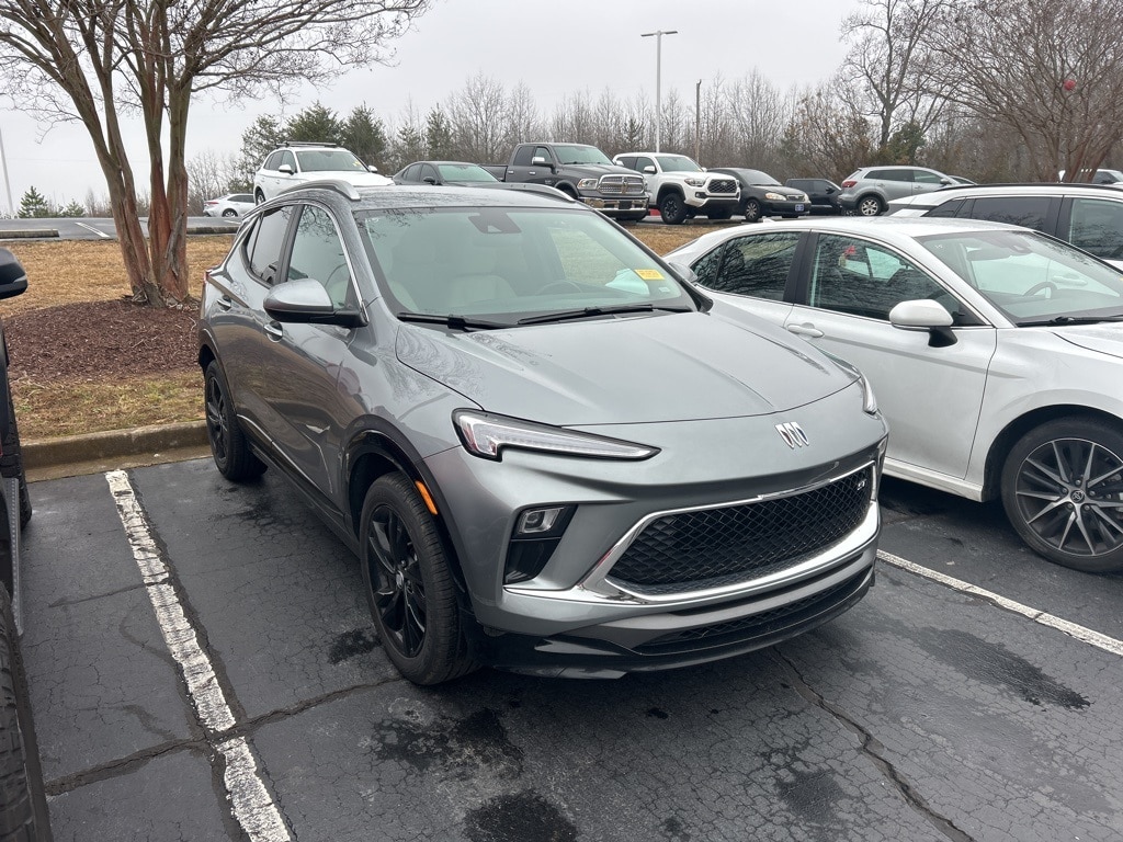 2024 Buick Encore GX Sport Touring's photo