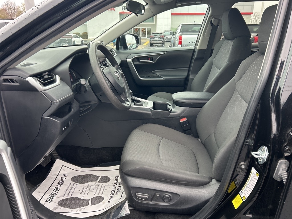 Used 2024 Toyota RAV4 XLE with VIN 2T3W1RFV3RW325149 for sale in Northfield, Minnesota