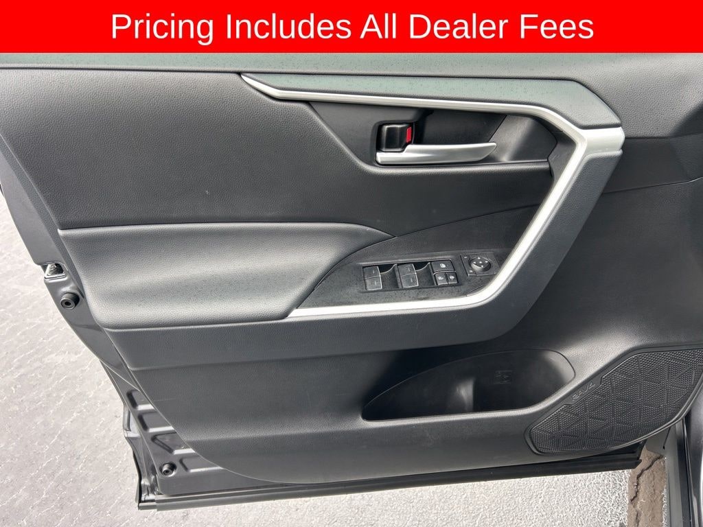 Used 2025 Toyota RAV4 XLE SUV