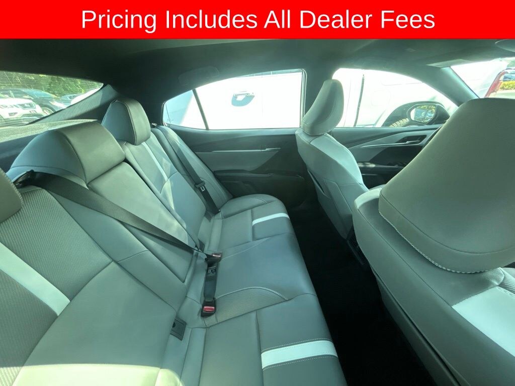 Used 2026 Toyota Camry SE Sedan