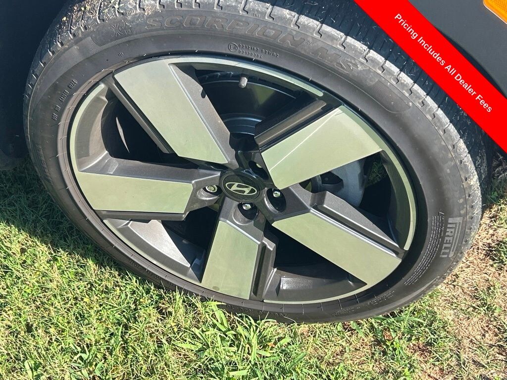 Used 2024 Hyundai Santa Fe Limited SUV