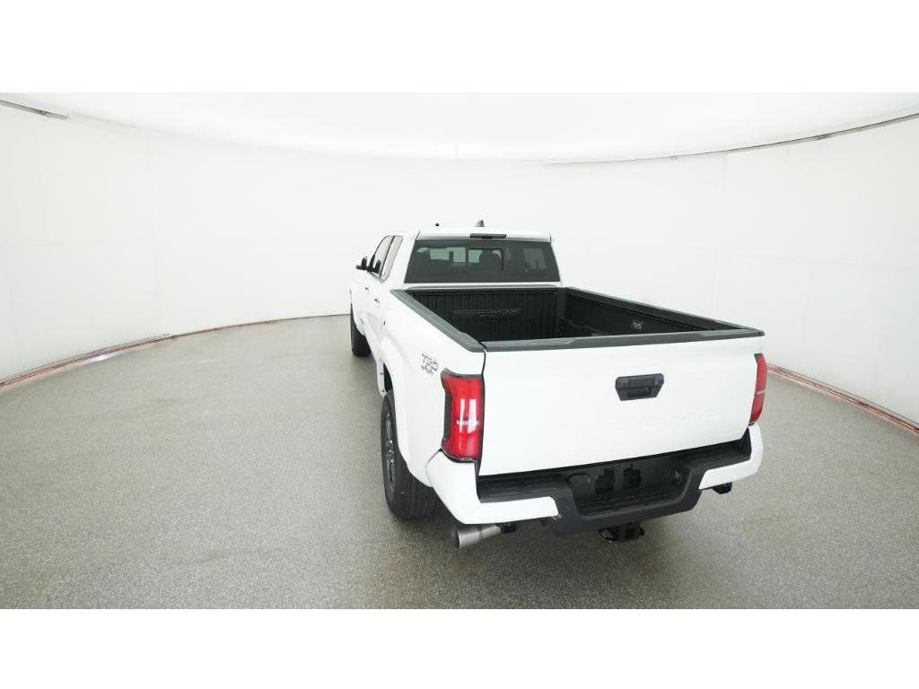 2025 Toyota Tacoma TRD Sport - Photo 6