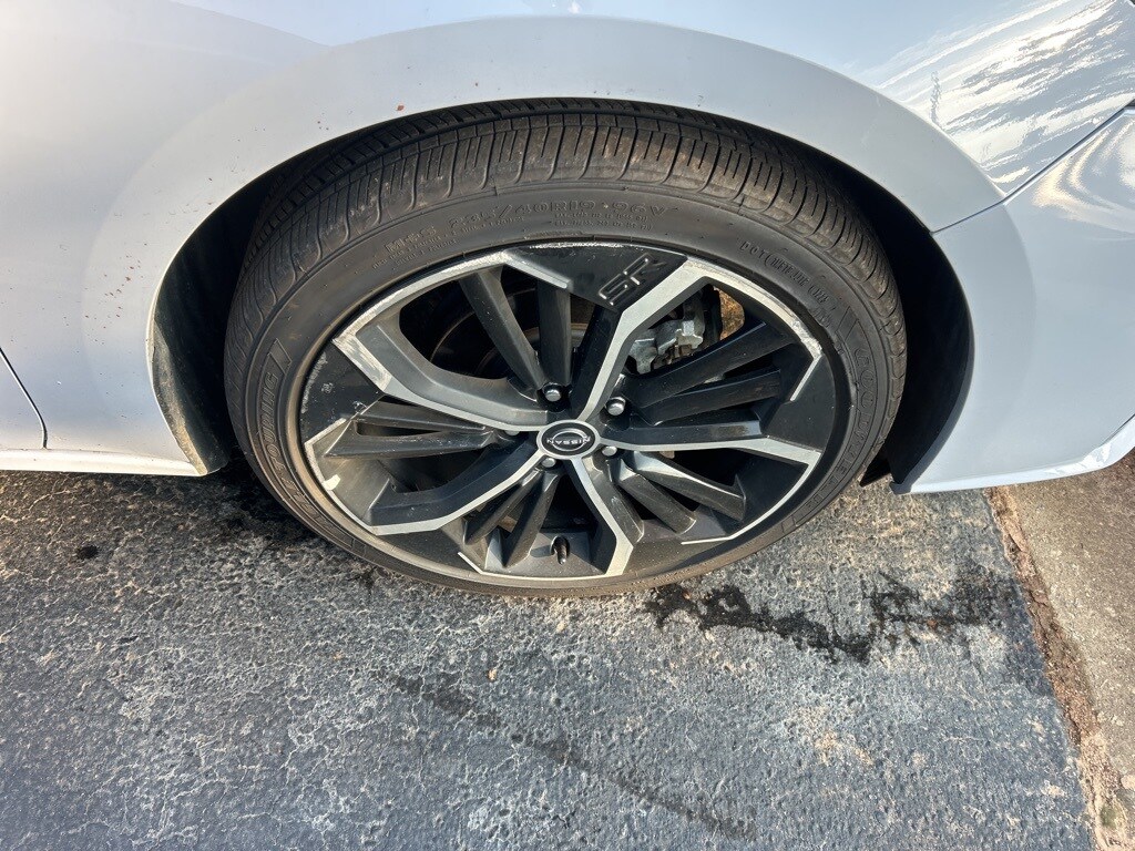 2024 Nissan Altima 2.5 SR photo 2