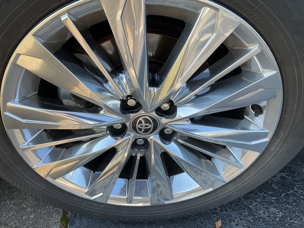 2024 Toyota Grand Highlander Platinum photo 2