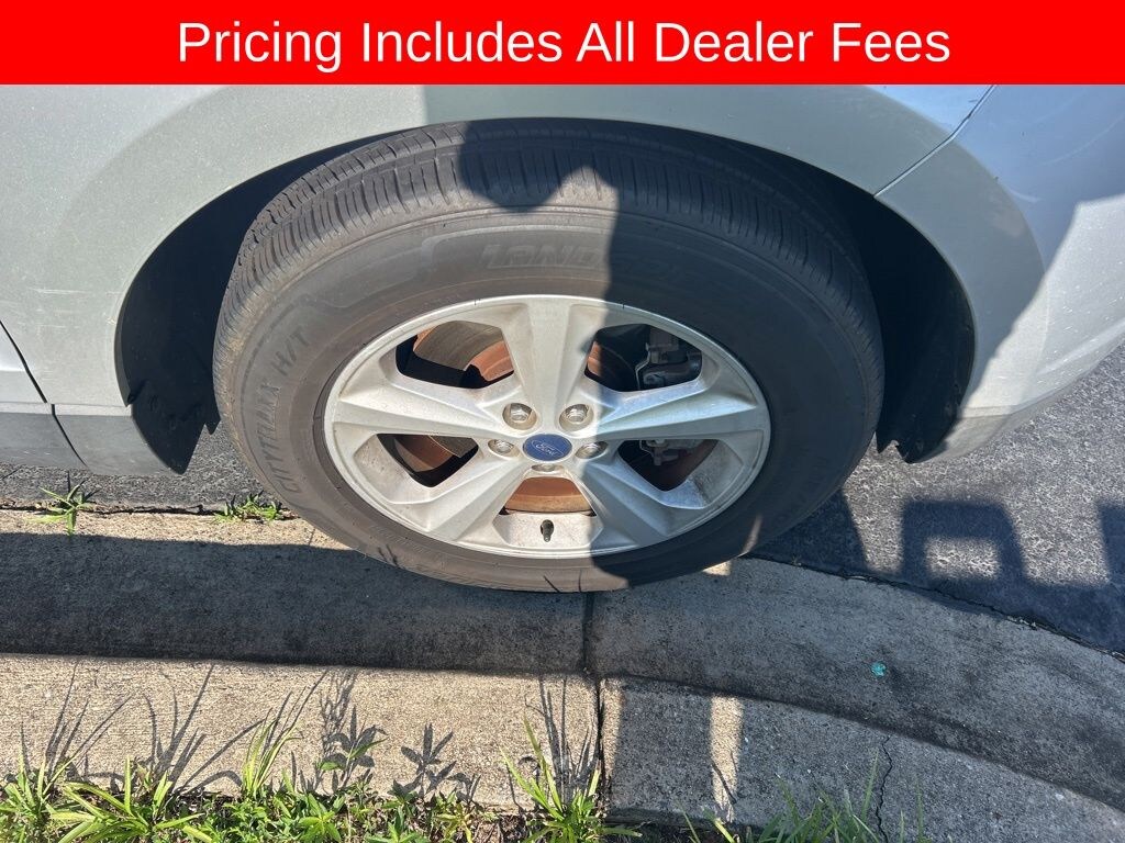Used 2017 Ford Edge SE SUV
