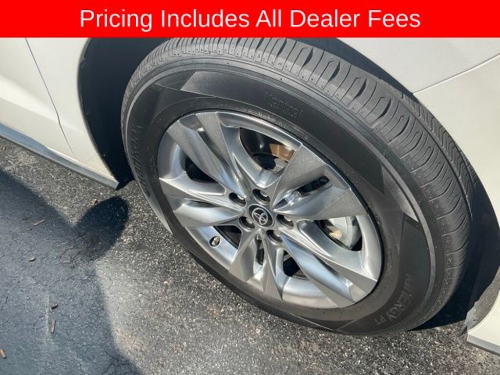 Used 2023 Toyota Sienna Limited 7 Passenger Minivan/Van
