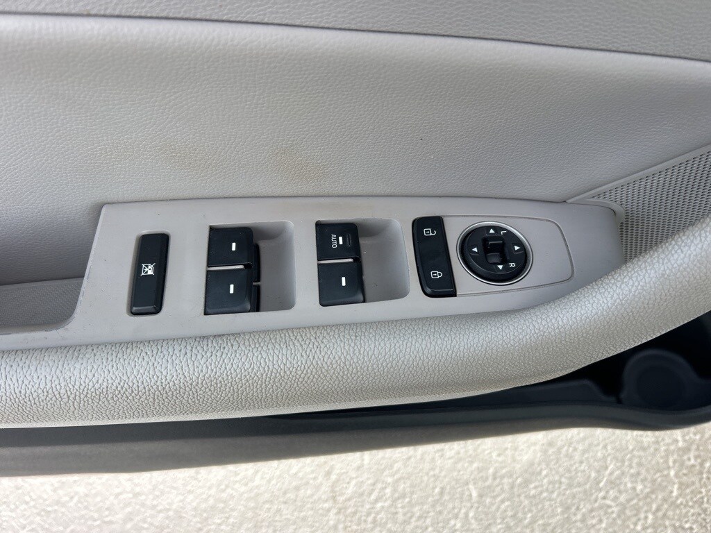 2018 Hyundai Sonata SEL photo 4