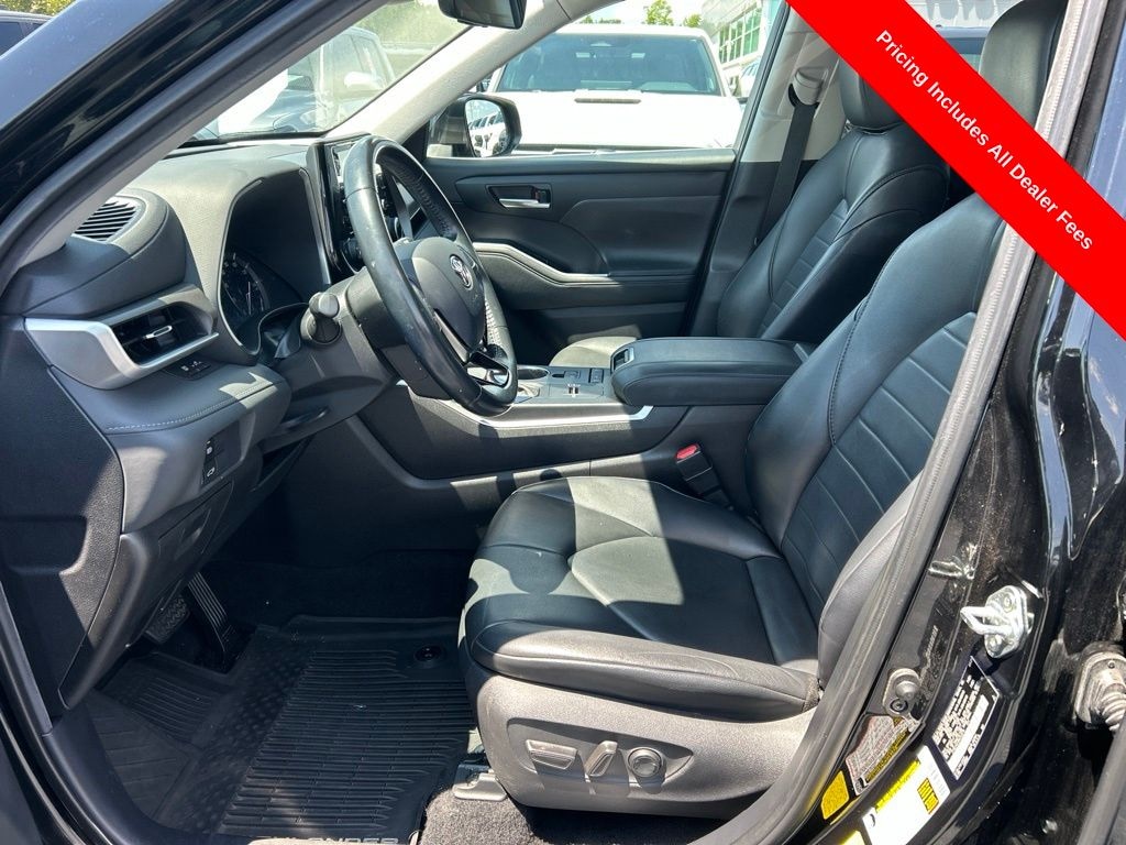 Used 2021 Toyota Highlander XLE SUV
