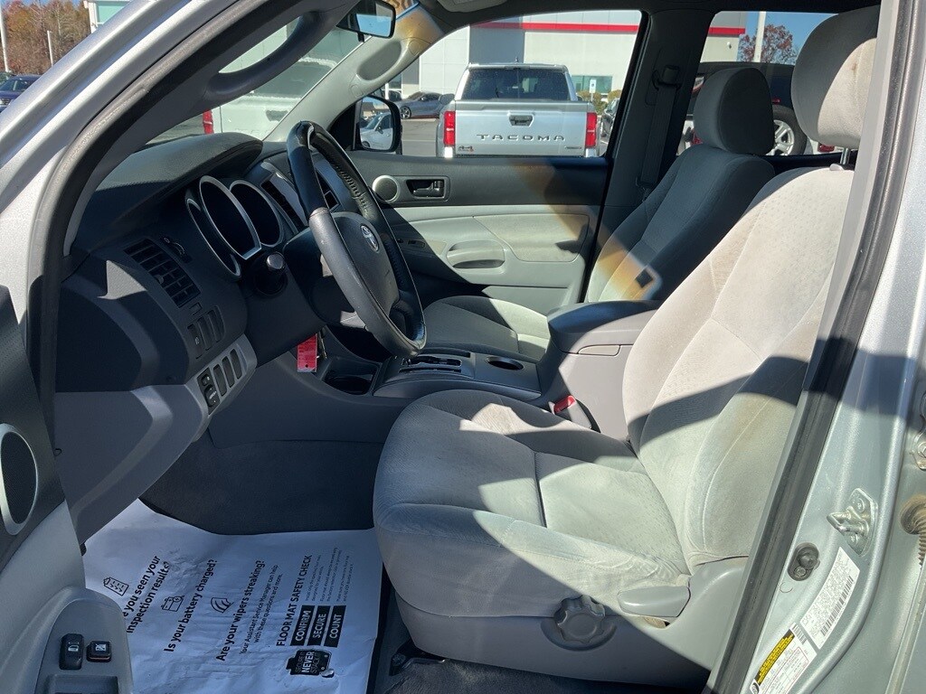 Used 2007 Toyota Tacoma PreRunner V6 Truck