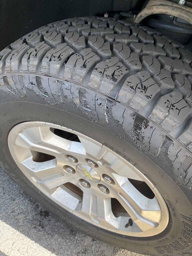 2015 Chevrolet Silverado 1500 LT photo 2