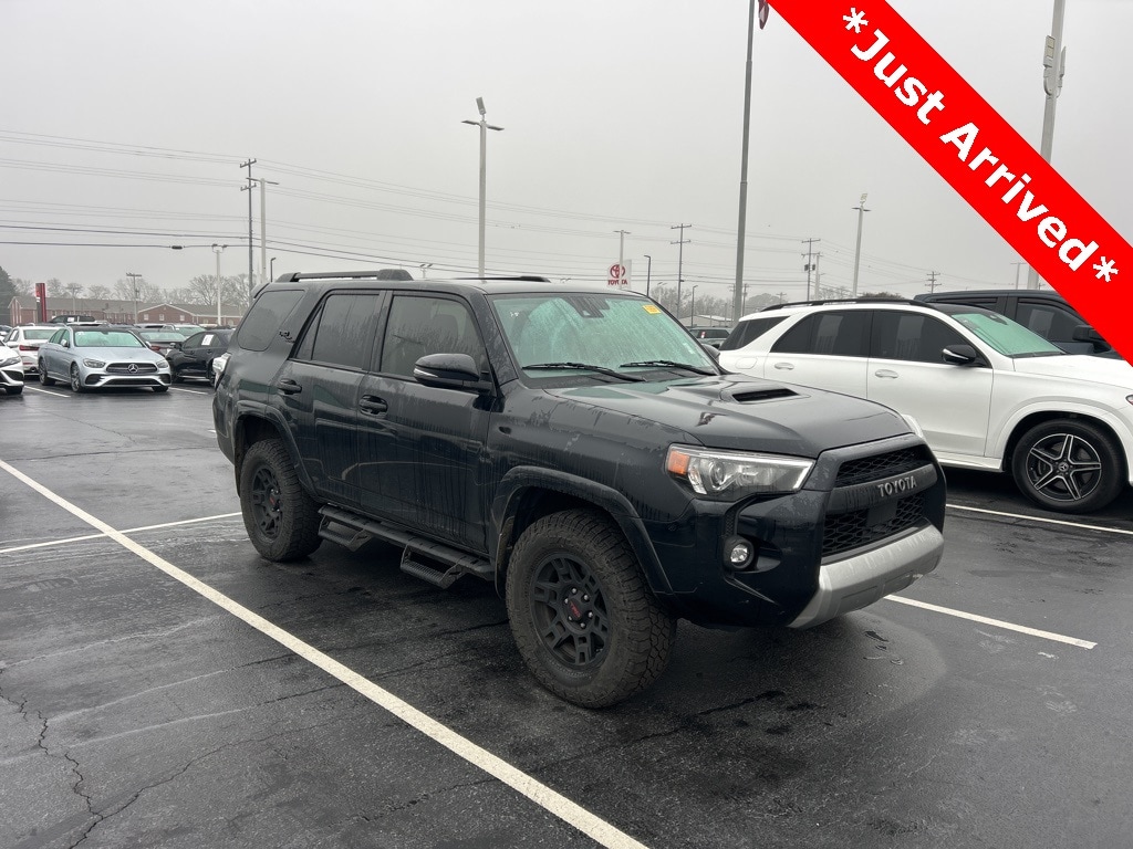 2022 Toyota 4Runner TRD Off-Road Premium's photo