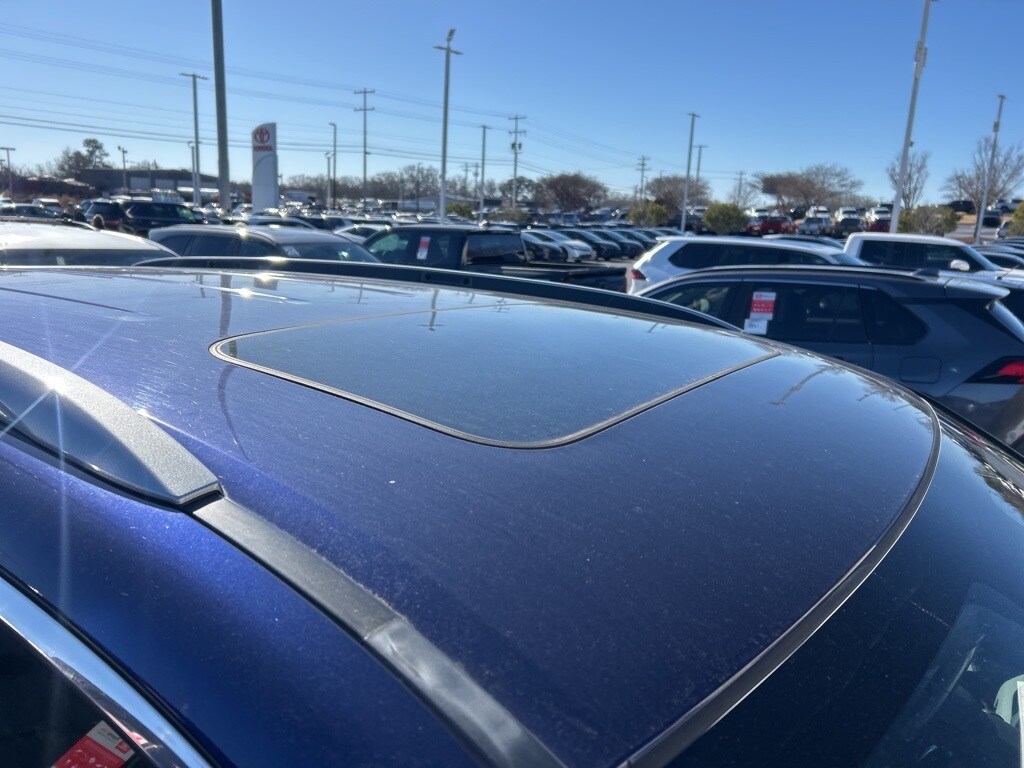 Used 2018 Honda Pilot Touring FWD SUV