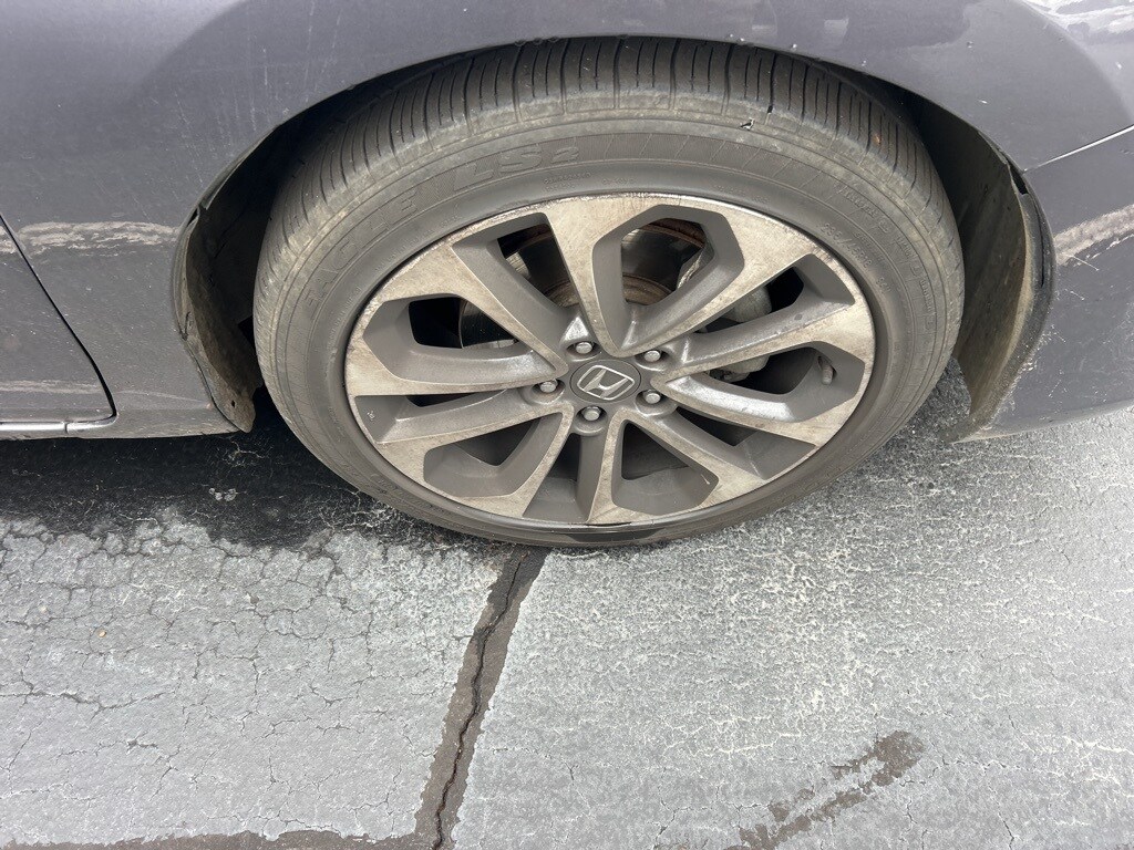 2015 Honda Accord Sport photo 2