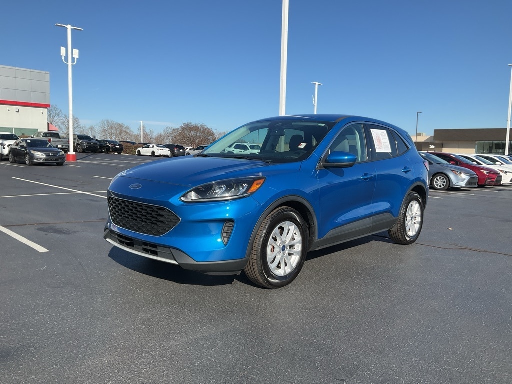 2021 Ford Escape SE's photo