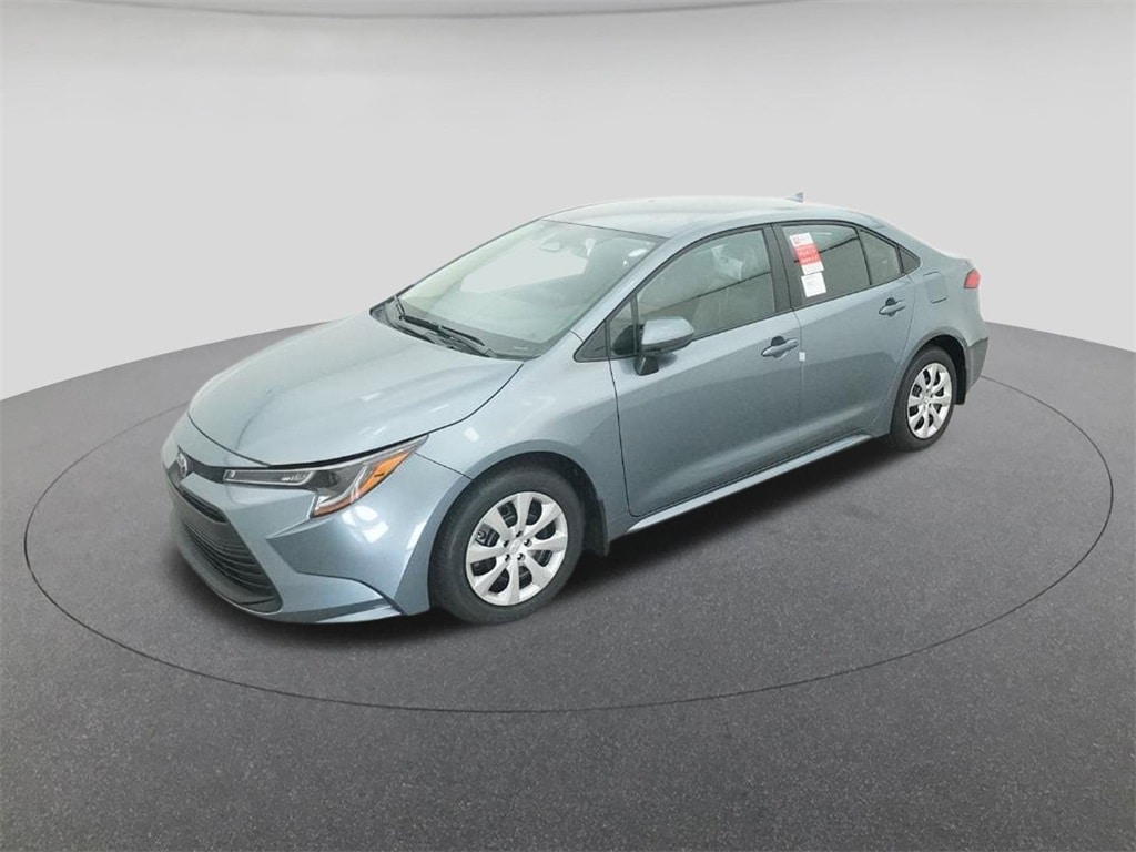 2026 Toyota Corolla LE's photo