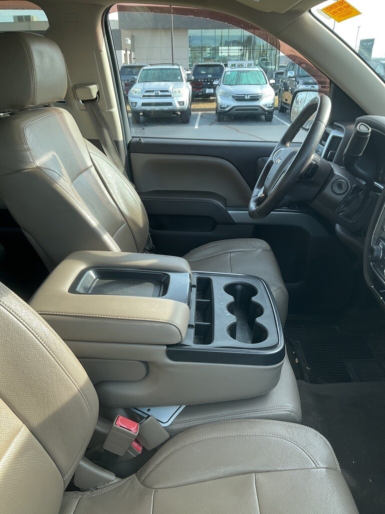 2015 Chevrolet Silverado 1500 LT photo 3