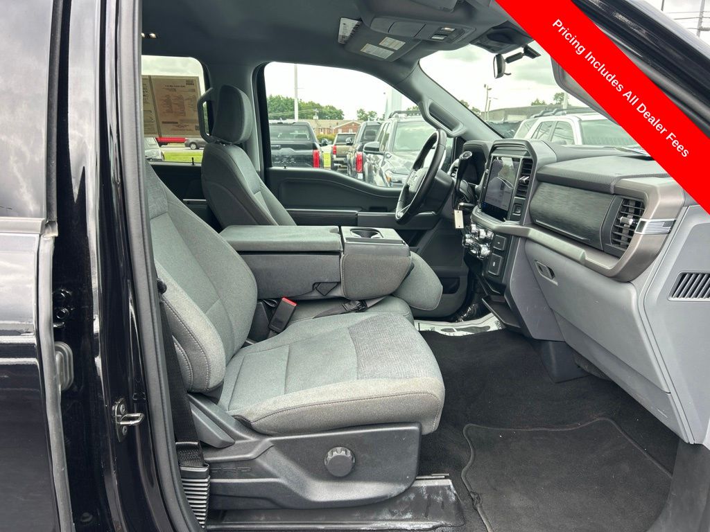 2025 Ford F-150 XLT - Photo 20