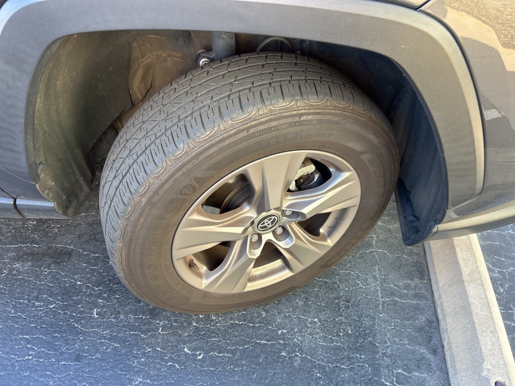 Used 2024 Toyota RAV4 XLE with VIN 2T3W1RFV1RW309046 for sale in Northfield, Minnesota