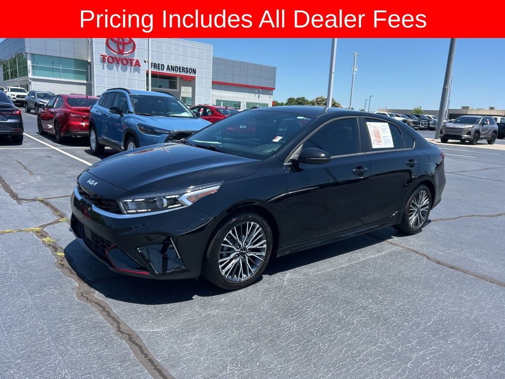 2024 Kia Forte GT-Line AT's photo