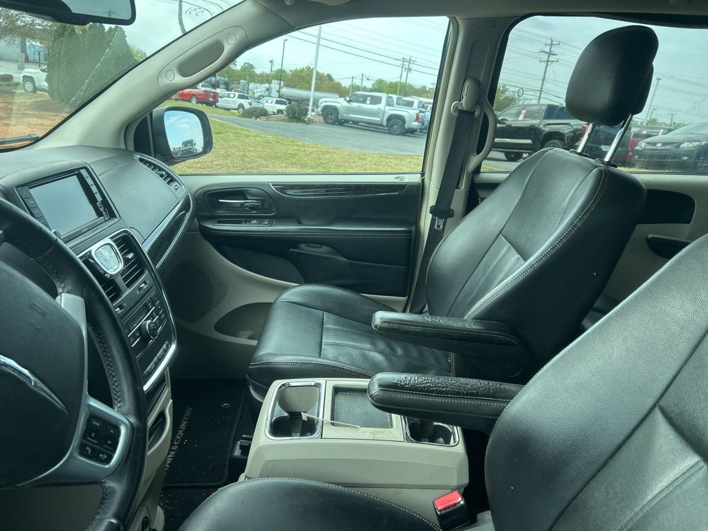 Used 2013 Chrysler Town & Country Touring with VIN 2C4RC1BGXDR742173 for sale in Greer, SC