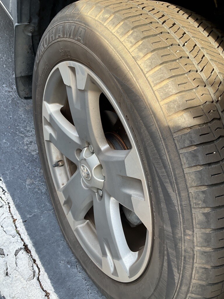 2009 Toyota RAV4 Sport photo 2