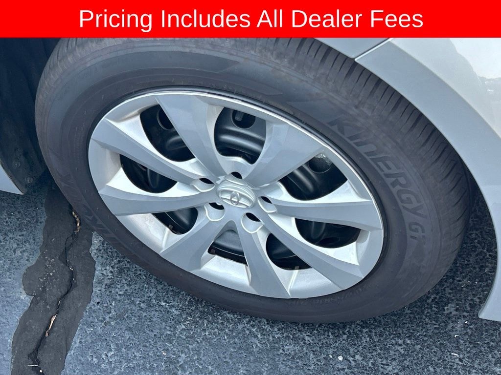 Used 2025 Toyota Corolla LE Sedan