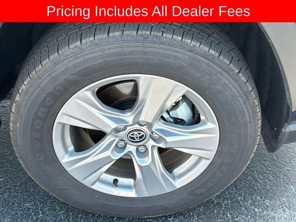 Used 2025 Toyota RAV4 Hybrid XLE SUV