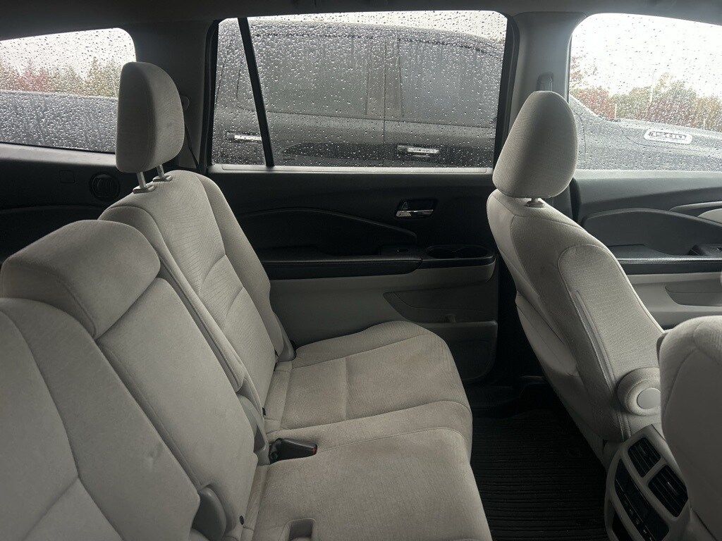 Used 2016 Honda Pilot EX AWD SUV