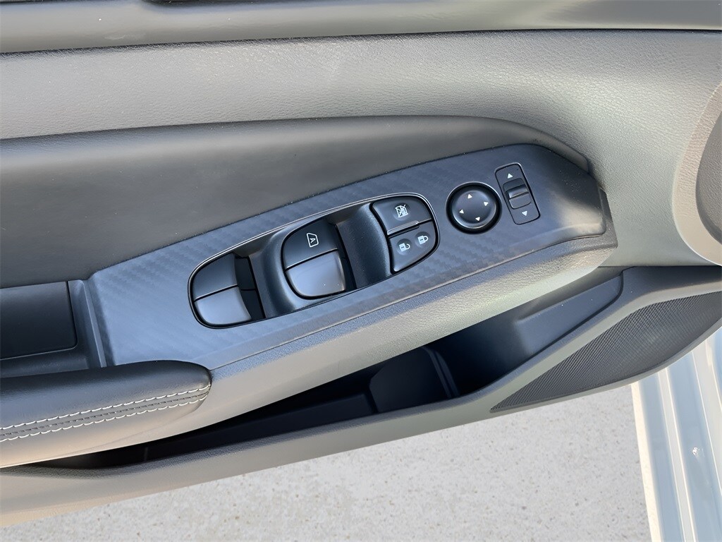 2024 Nissan Altima 2.5 SV photo 3