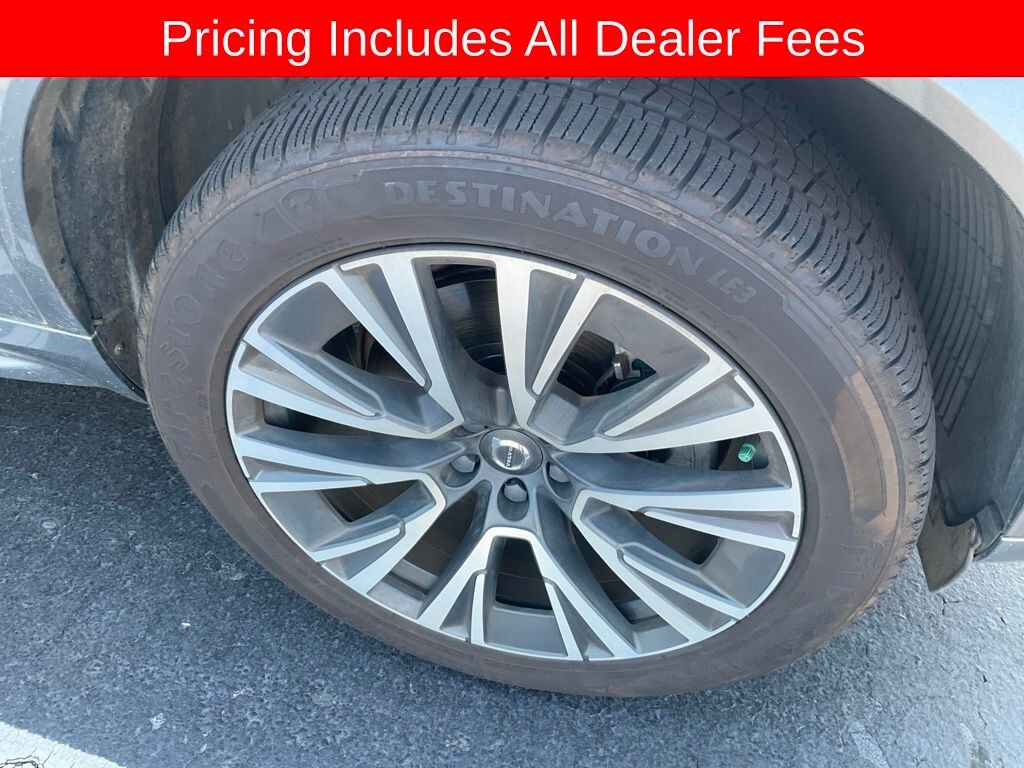 Used 2020 Volvo XC90 T5 Momentum 7 Passenger SUV