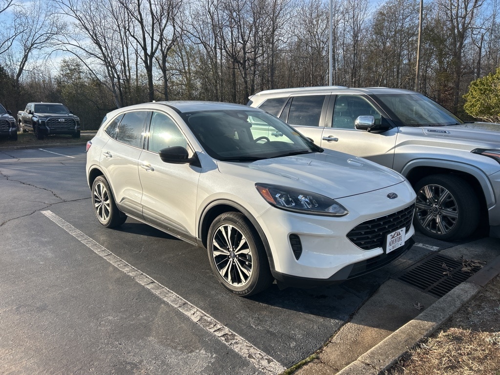 2021 Ford Escape SE's photo