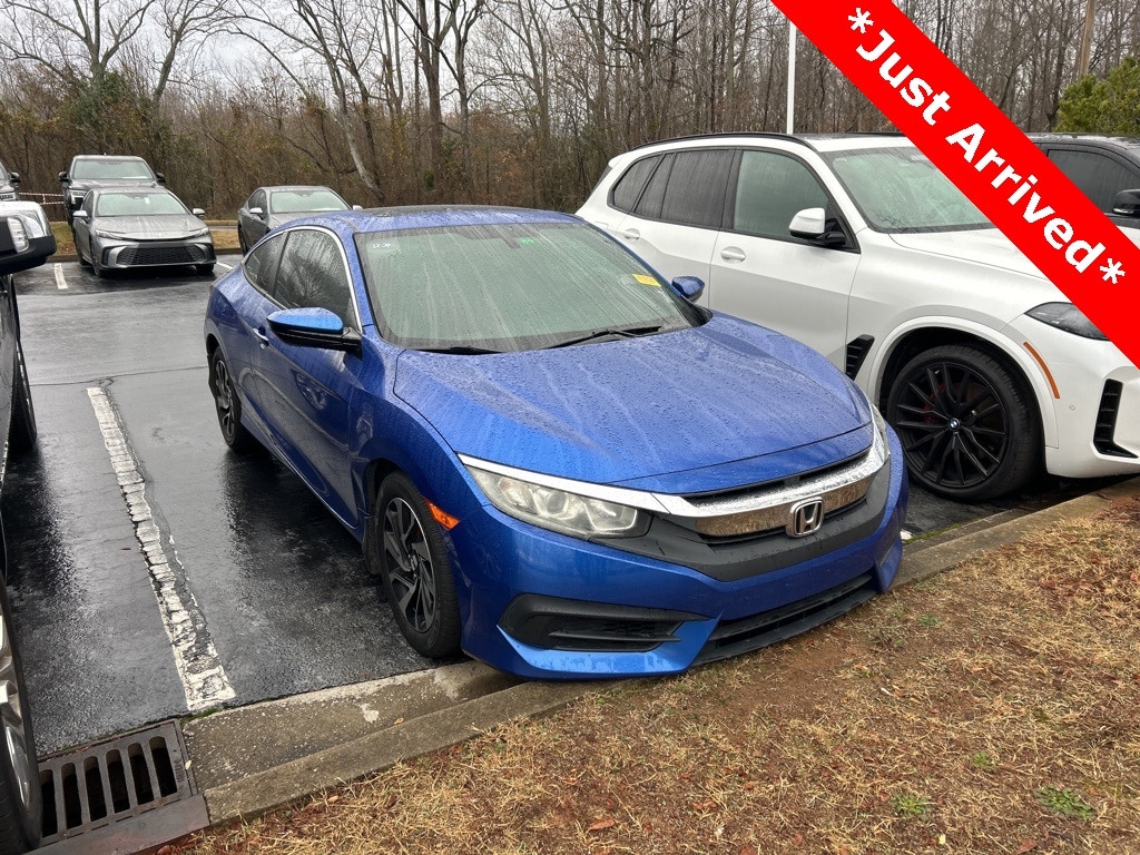 2016 Honda Civic LX-P's photo