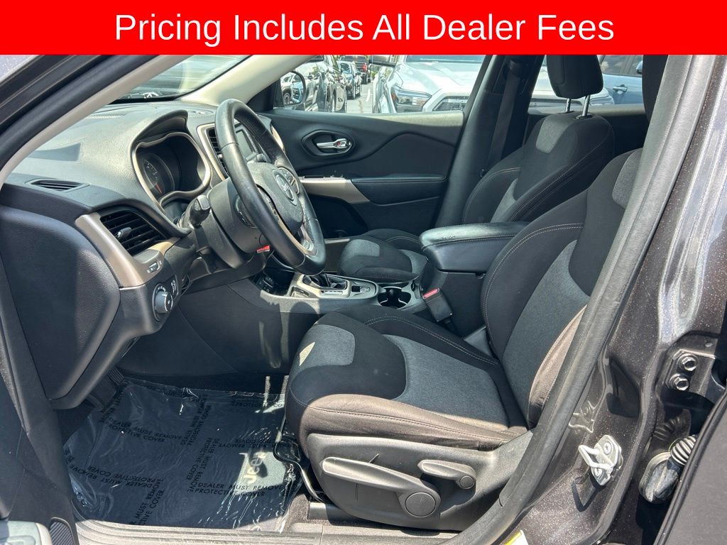 Used 2018 Jeep Cherokee Latitude with VIN 1C4PJLCB7JD556844 for sale in Greer, SC