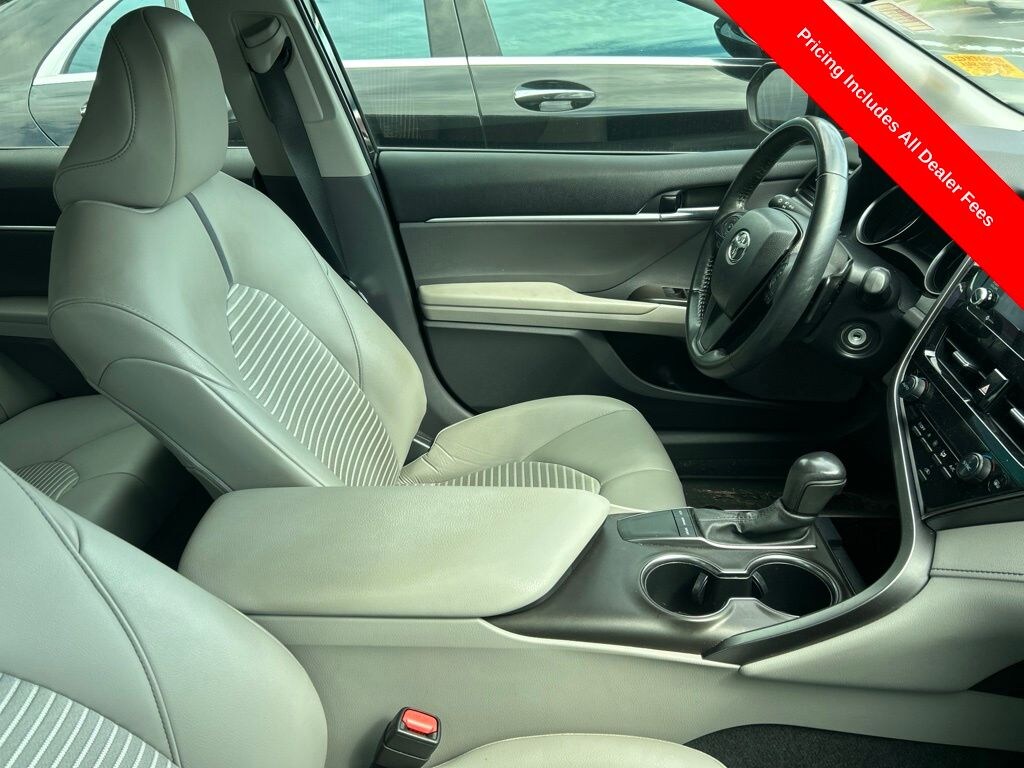 Used 2023 Toyota Camry SE Sedan