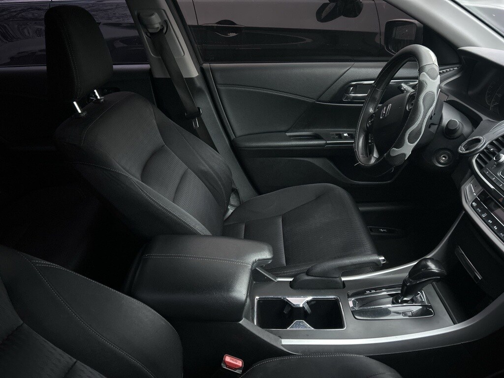 2015 Honda Accord Sport photo 3