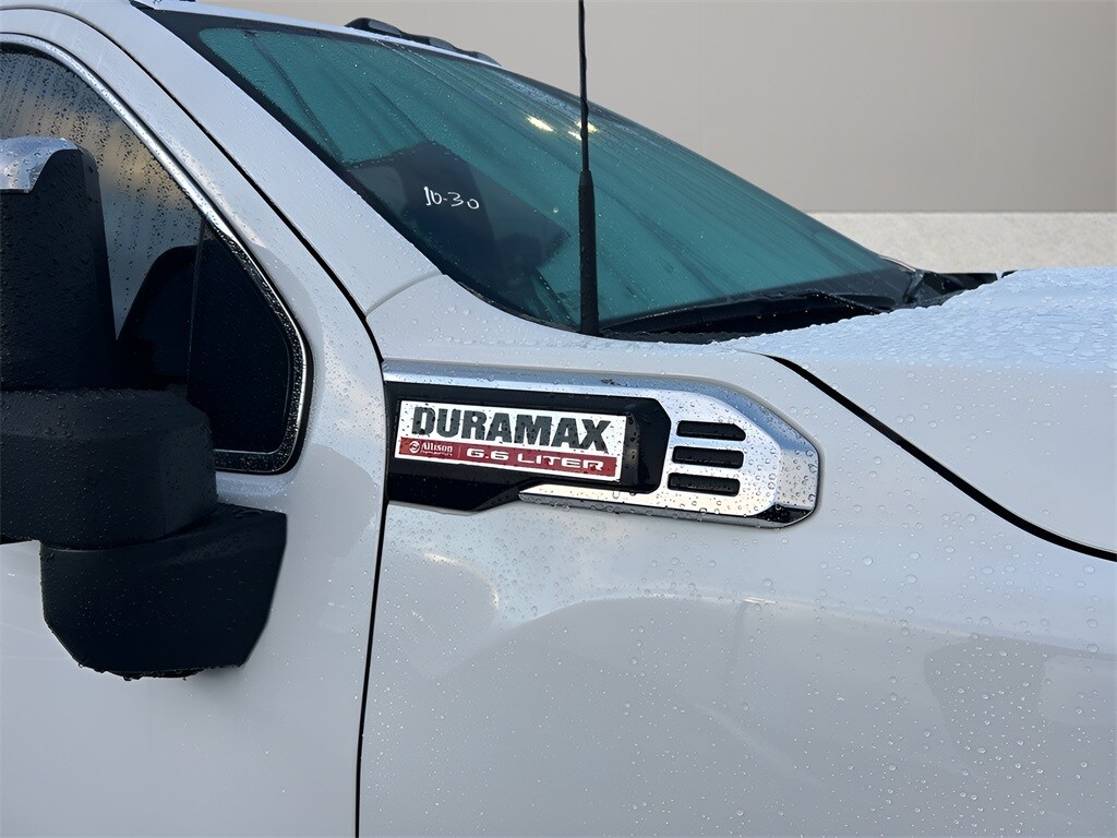 2024 Gmc Sierra 2500 HD Denali photo 2