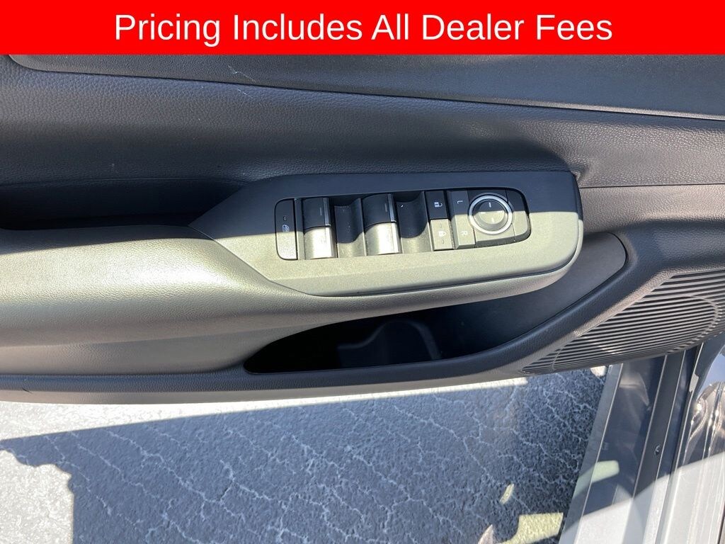 Used 2023 Toyota Prius Prime XSE Hatchback