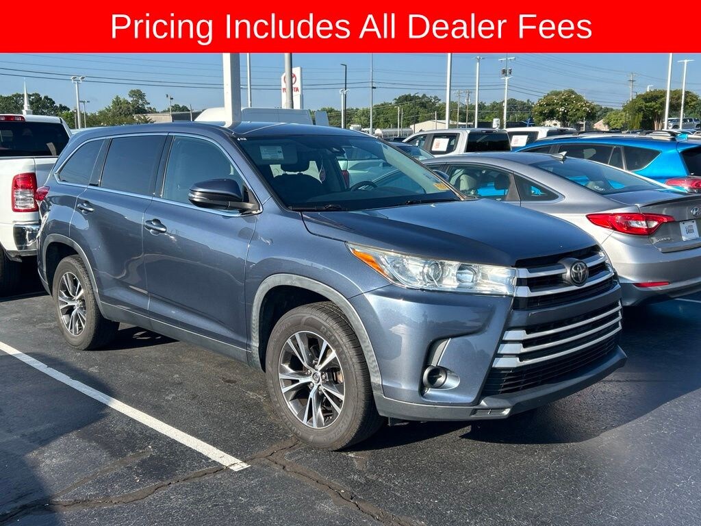 Used 2019 Toyota Highlander LE V6 SUV