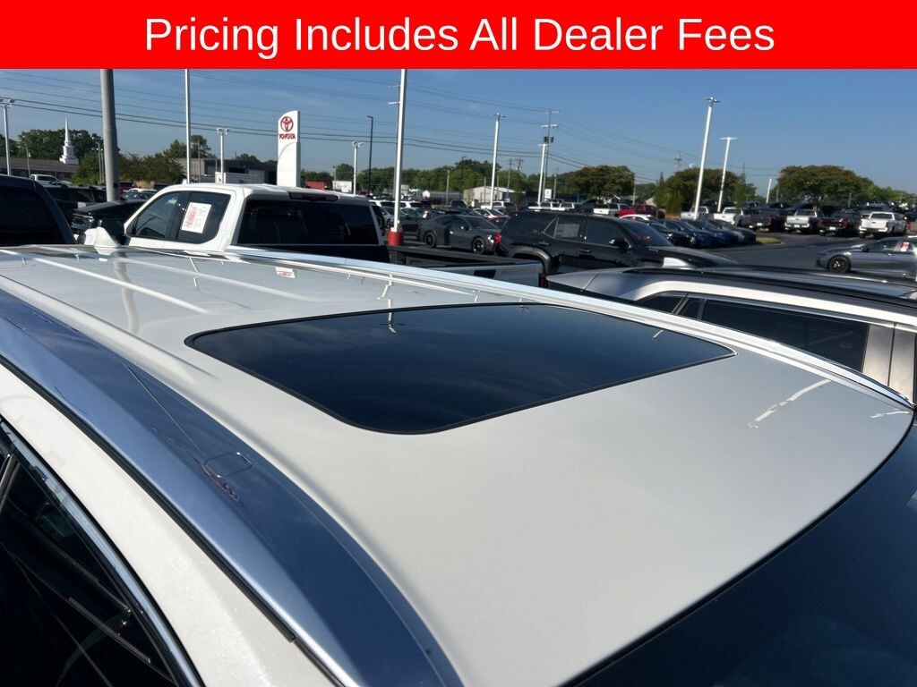 Used 2019 Toyota Highlander XLE V6 SUV