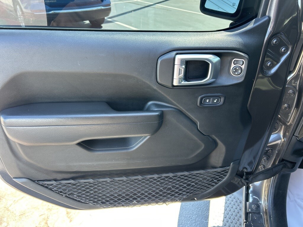2022 Jeep Wrangler Unlimited Sport S photo 3