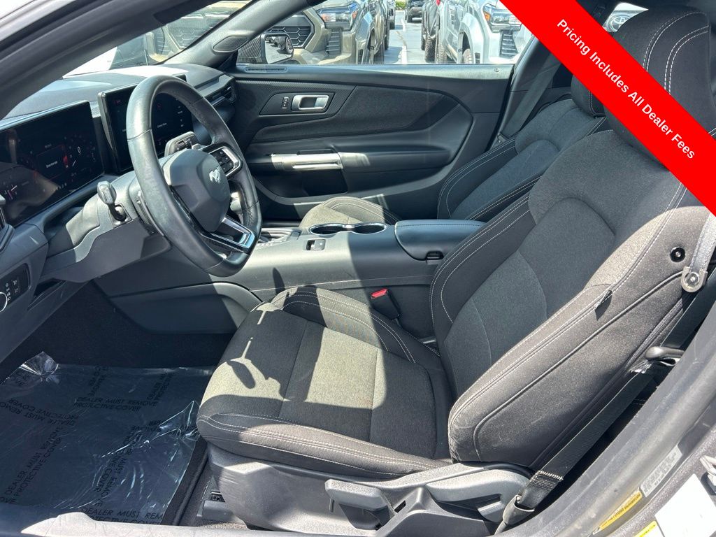 1FA6P8CF8R5404383