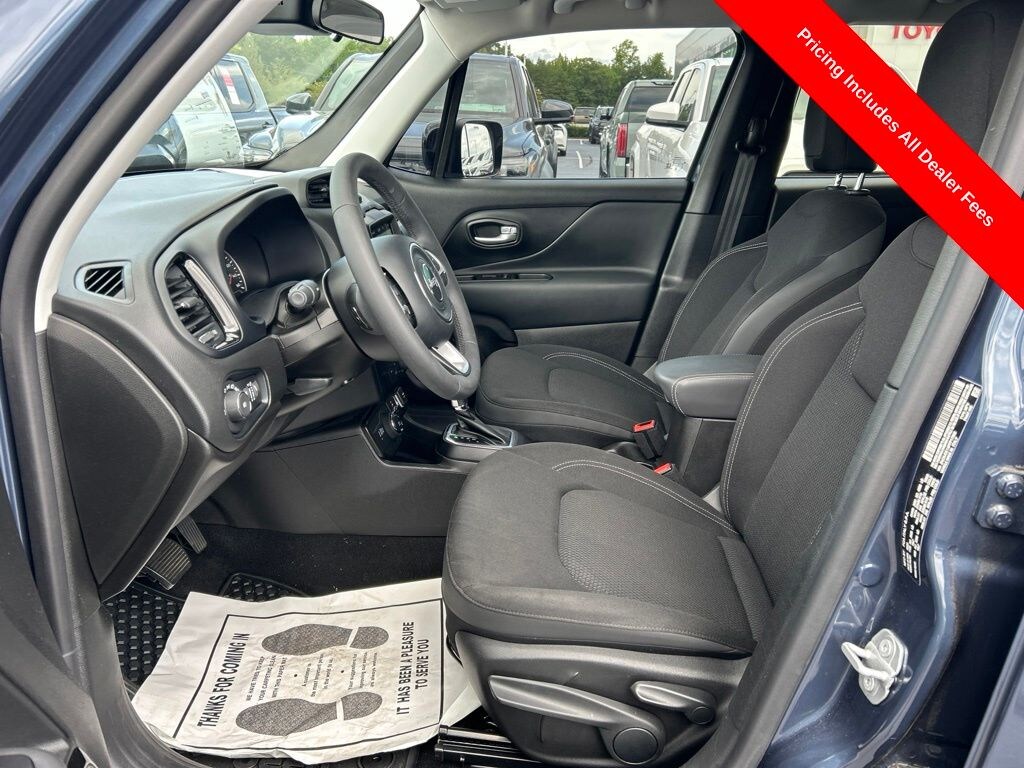 Used 2023 Jeep Renegade Latitude SUV