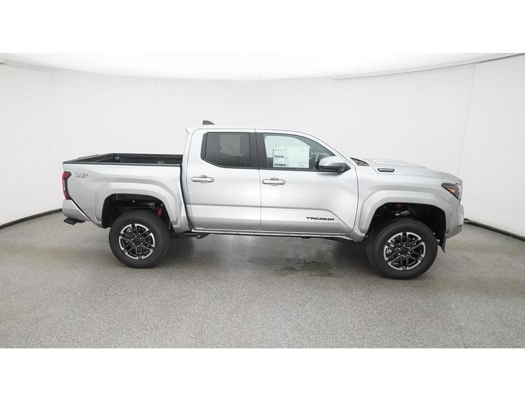 2025 Toyota Tacoma TRD Sport - Photo 11