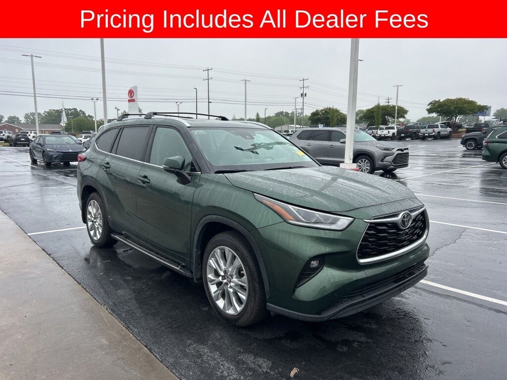 Used 2023 Toyota Highlander Limited SUV