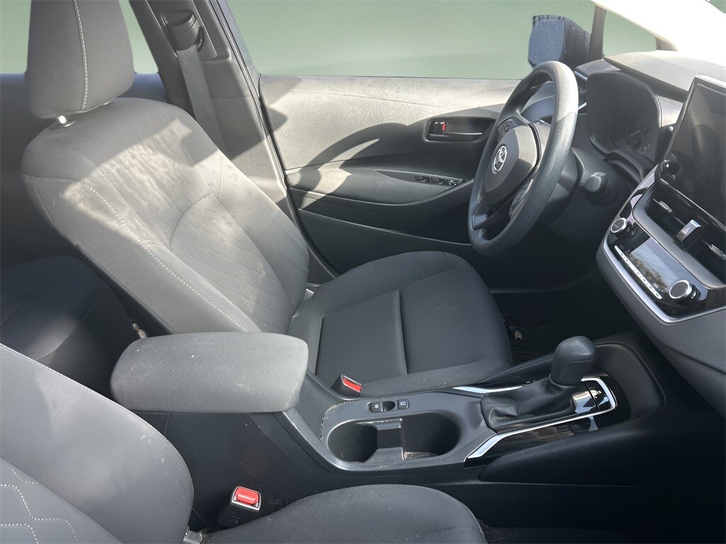 2023 Toyota Corolla LE photo 3