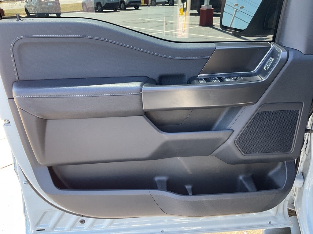 2024 Ford F-150 XLT photo 3