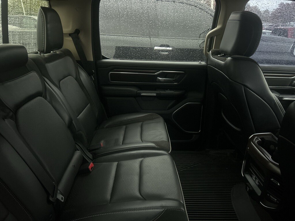 2021 Ram 1500 Laramie photo 3