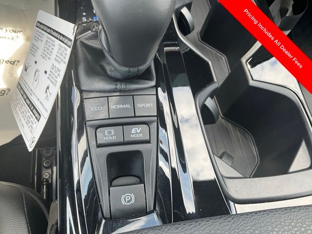 2026 Toyota Camry XSE - Photo 16